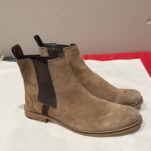 Outpost Men's Brown Suede Chelsea Boots